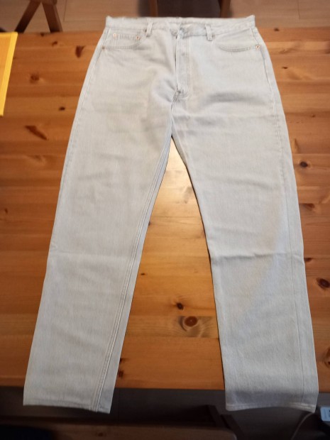 Levis 501 frfi vilgos farmer nadrg