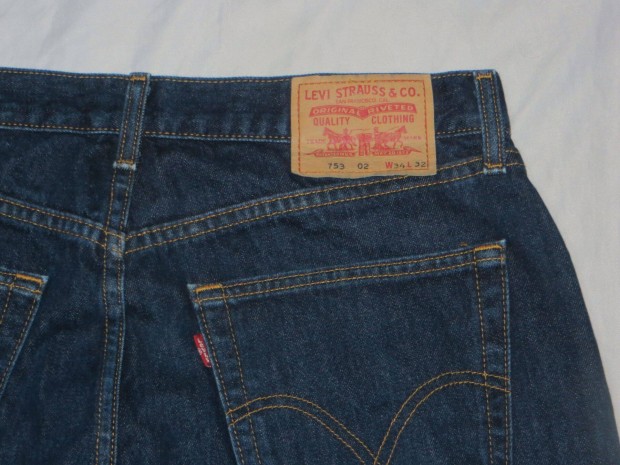 Levis 753 farmernadrg db:89 cm h:106 cm W34 L32