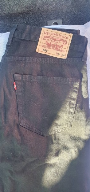 Levis Strauss& Co. fekete farmer