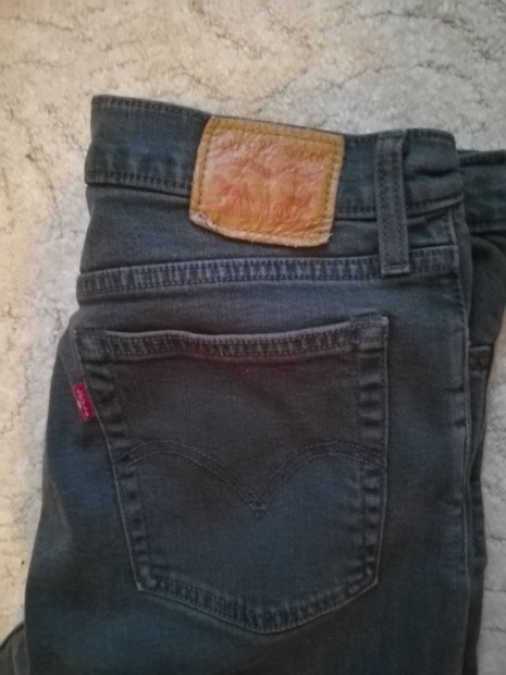 Levis farmernadrg 