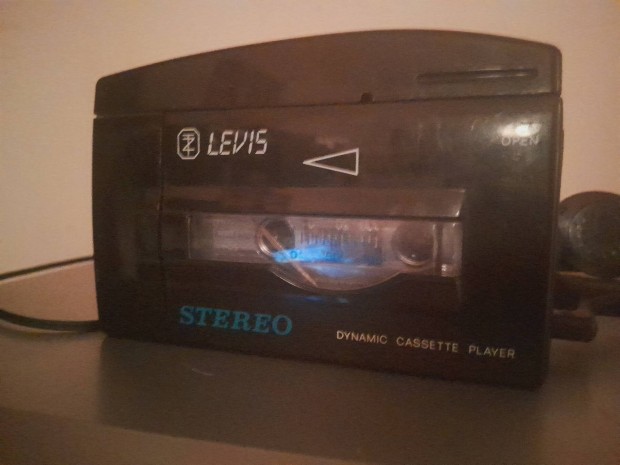 Levis kazetts walkman 