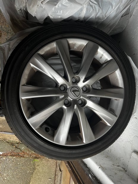 Lexus 17-es gyri alufelni elad