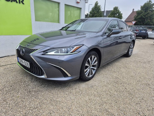 Lexus Es 300h Elegance Plus CVT Szervizkönyv /...