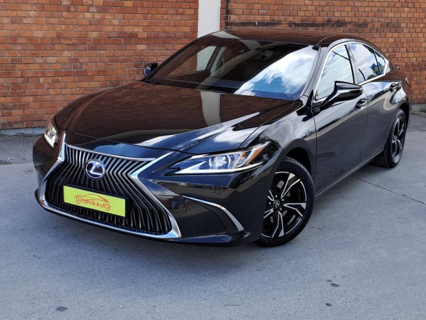 Lexus Es 300h Elegance Plus CVT Távtartó-Naptet...