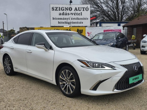 Lexus Es 300h Prestiege Plus CVT Adaptv Tempom...