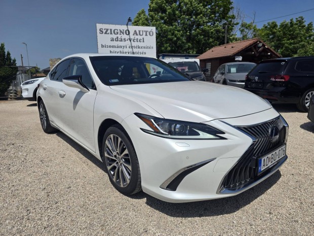 Lexus Es 300h Prestiege Plus CVT Adaptív Tempom...