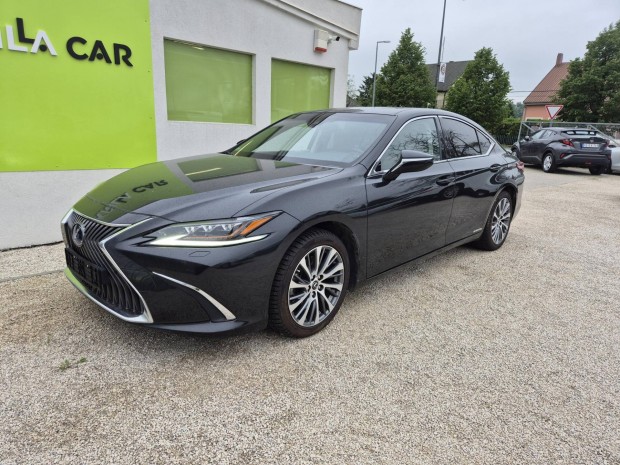 Lexus Es 300h Prestiege Plus CVT Szervizkönyv /...