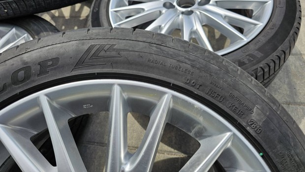 Lexus GS gyári 18as alufelni, nyári gumival
