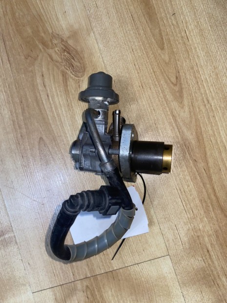 Lexus GS magasnyoms 2348031021