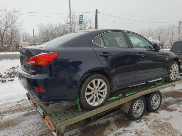 Lexus Is220d bontott, bontásra,bontódik, alkatrészek eladók!