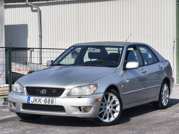 Lexus Is 200 (Automata)