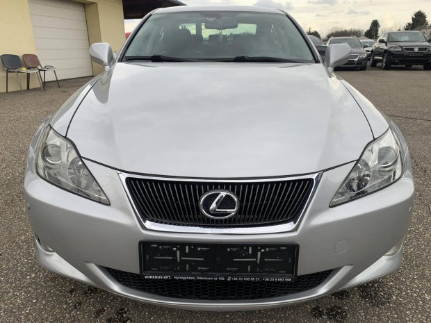 Lexus Is 220d Mark Levinson