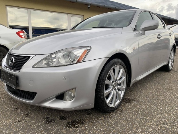 Lexus Is 220d Mark Levinson