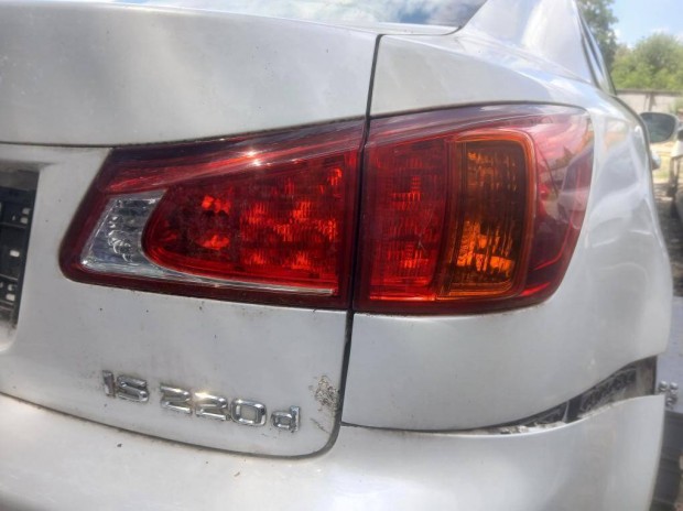 Lexus Is 220d face lift bal hátsó, belső lámpa