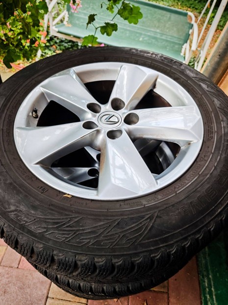 Lexus NX 300 tligumi eredeti alufelnivel,jszer llapot. 225/65/17