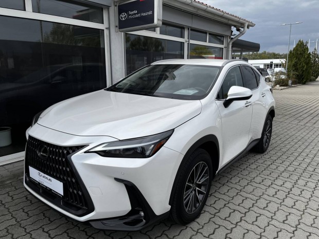 Lexus NX 350h Prestige AWD CVT