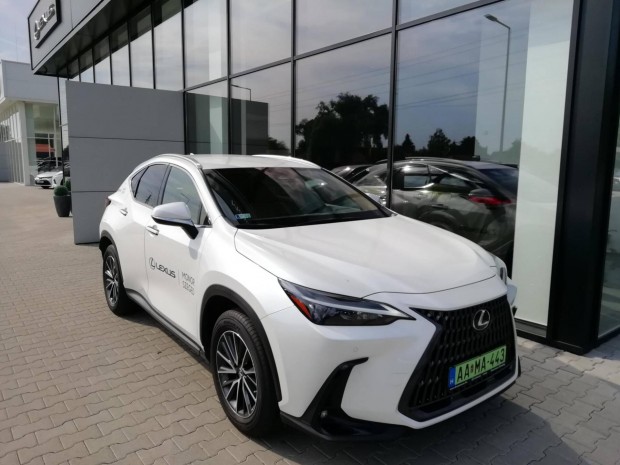 Lexus NX 450h+ Executive AWD CVT
