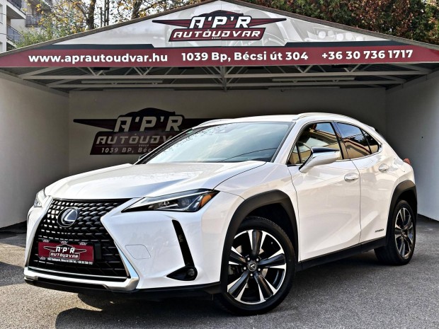 Lexus UX 250h Comfort Top CVT Gyngyhz Fehr.K...