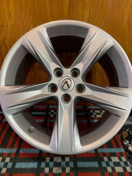 Lexus alufelni 8x18