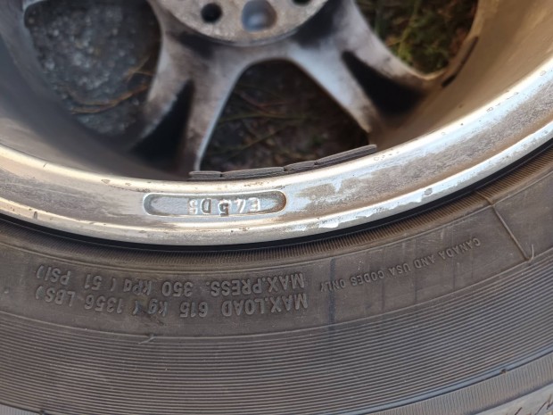 Lexus felnik tli gumival 