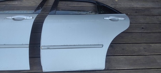 Lexus is200 1C0 motorháztető ajtó csomagtartó