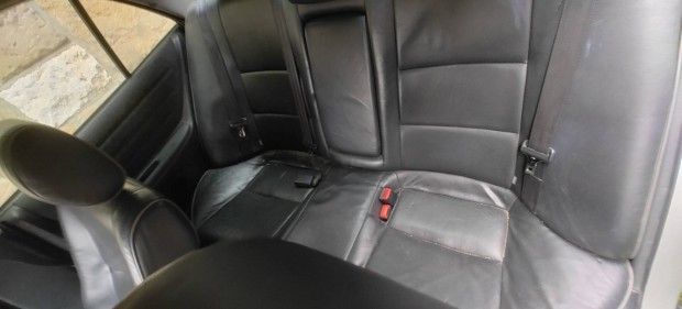 Lexus is200 bőr belső ülések