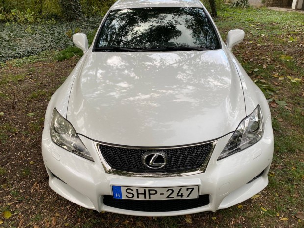 Lexus is-f V8