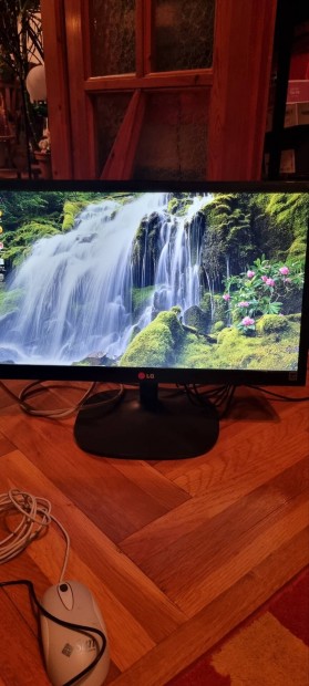 Lg 22" Led monitor Full HD 