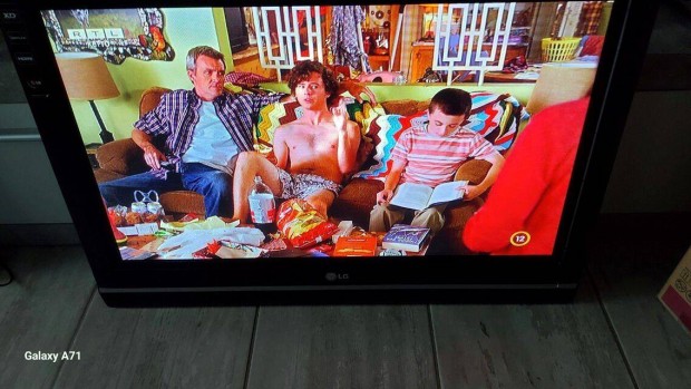 Lg 32pc51 82cm plazma tv patika állapotban, saját dobozában eladó!