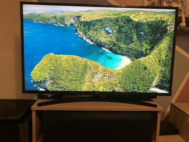 Lg 4k 108cm Smart led tv