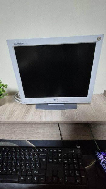 Lg Flatron L1515S Monitor