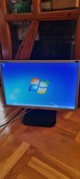Lg Flatron L192WS 19" 16:9-es LCD monitor 