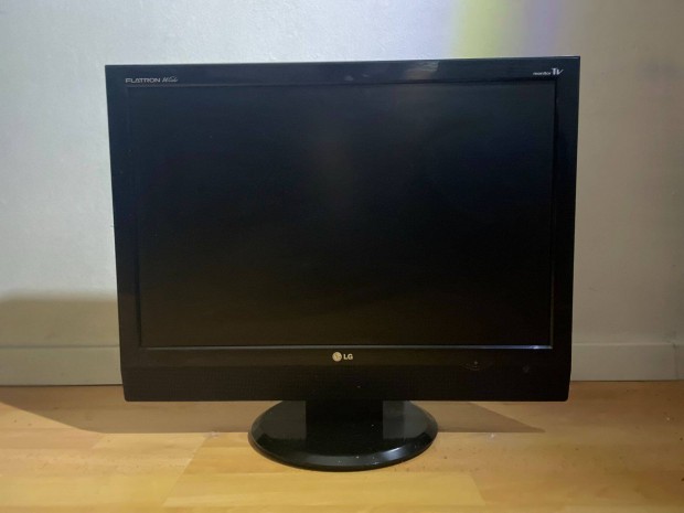 Lg Flatron LCD monitor tv 22"