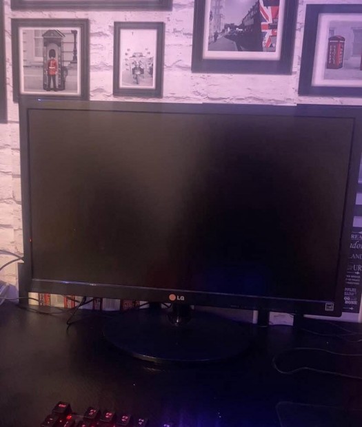 Lg monitor elad