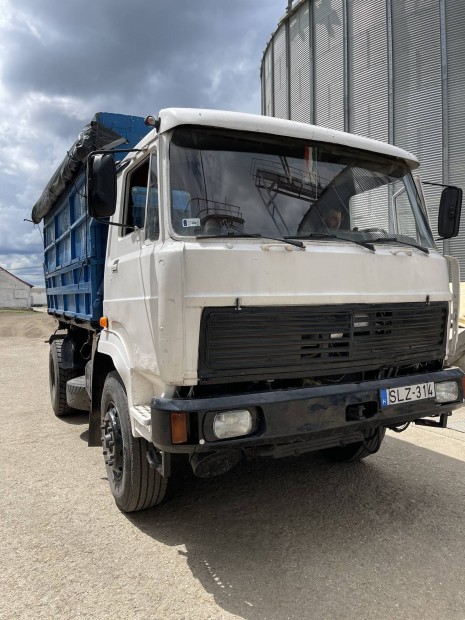 Liaz friss muszakival