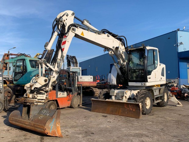 Liebherr A914 Compact+Rototilt Engcon gumikerekes kotr