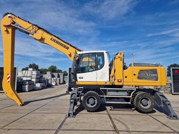 Liebherr LH 30 M trakgp / 7600 zemra / Lzing 20%-tl