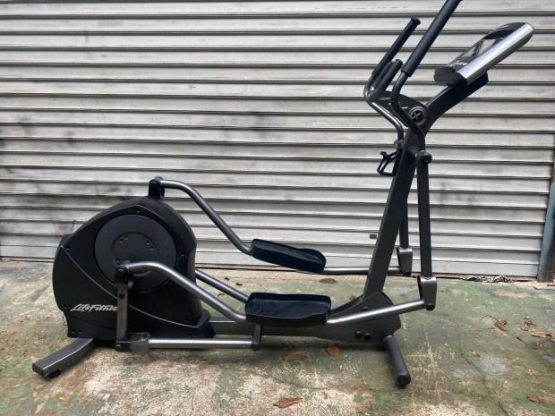 Life Fitness X1 elliptikus trner Advanced kijelz 153 ra hasznlat 