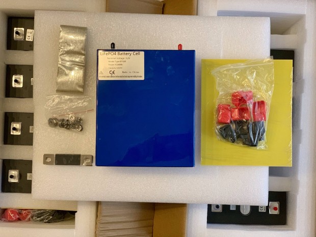Lifepo4 320Ah 3.2V Grade A+ akkumulátor cella 16.4kWh