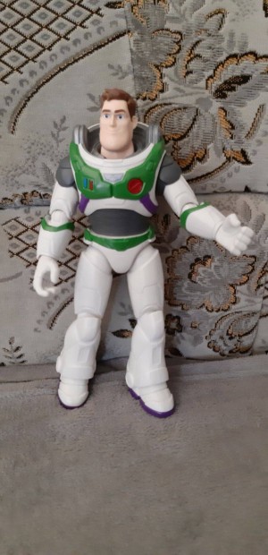 Lihtyear Buzz Space ranger Alpha 28 cm-es akci figura elad!