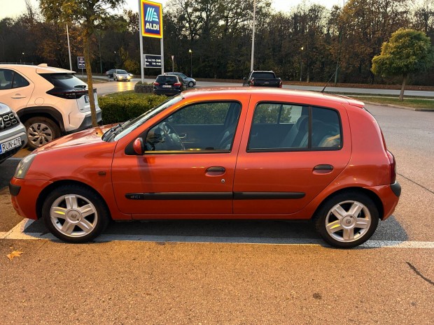 Limitlt kiads Renault Clio 1.5DcI Code 74KW