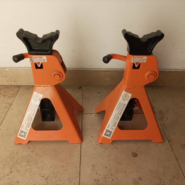 Lincos JS-03 automata tart�bak aut� teheraut� bak (2 darab, 3 tonna)