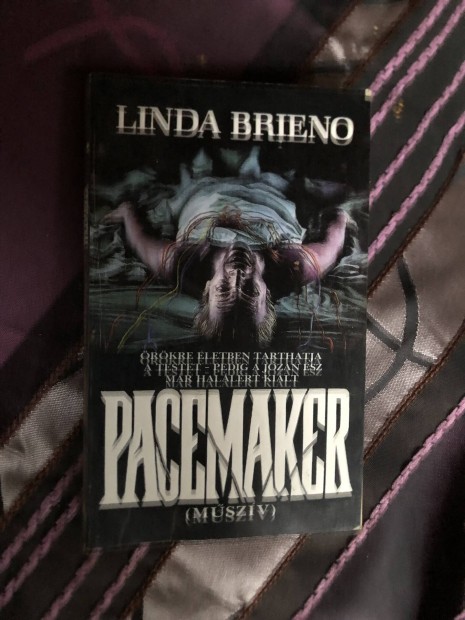 Linda Brieno: Pacemaker knyv 850 Ft 