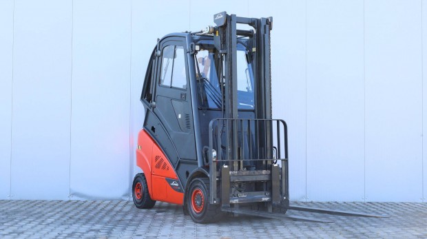 Linde H25D-02 2,5 tonnás dízel targonca
