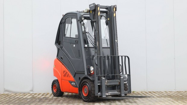 Linde H25D 2,5 tonnás dízel targonca