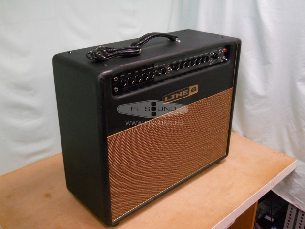 Line 6 DT50 112 ,50W, gitár kombó, csöves elő és végfokkal 30cm-s