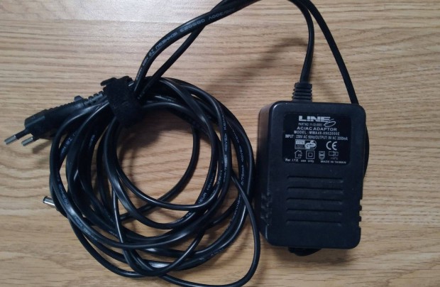 Line 6 gyri 9V-os tpegysg, adapter