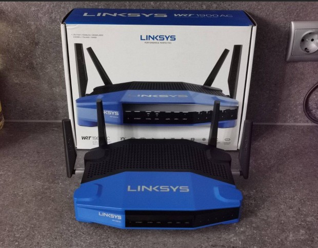 Linksys WRT1900ac dual band openvpn openwrt router elad