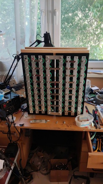 Ltium vas foszft lifepo4 akkumultor "24v" 200 ah