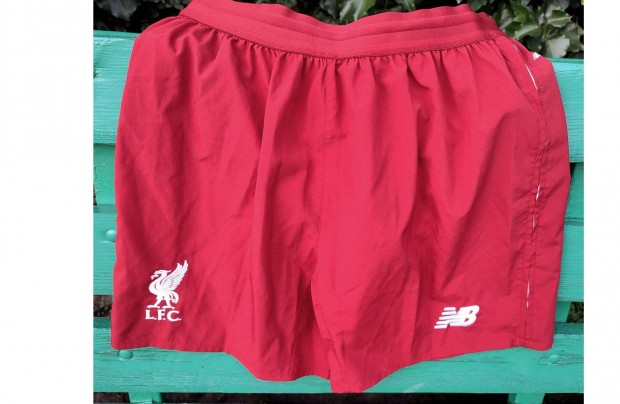 Liverpool eredeti New Balance rvid nadrg (S)